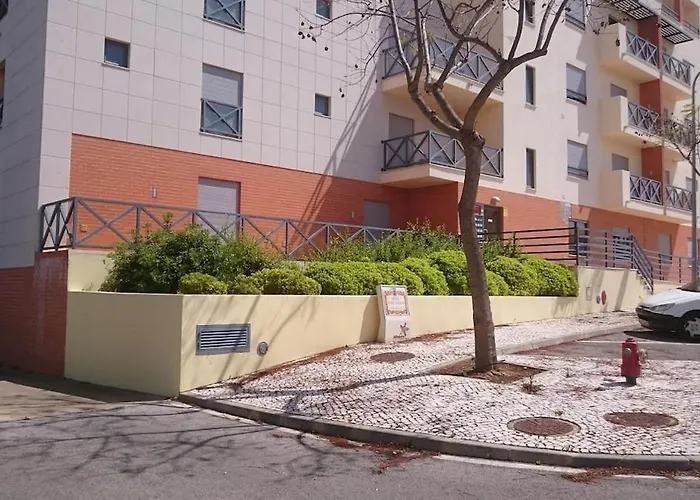 Corcovada 37 * Албуфейра